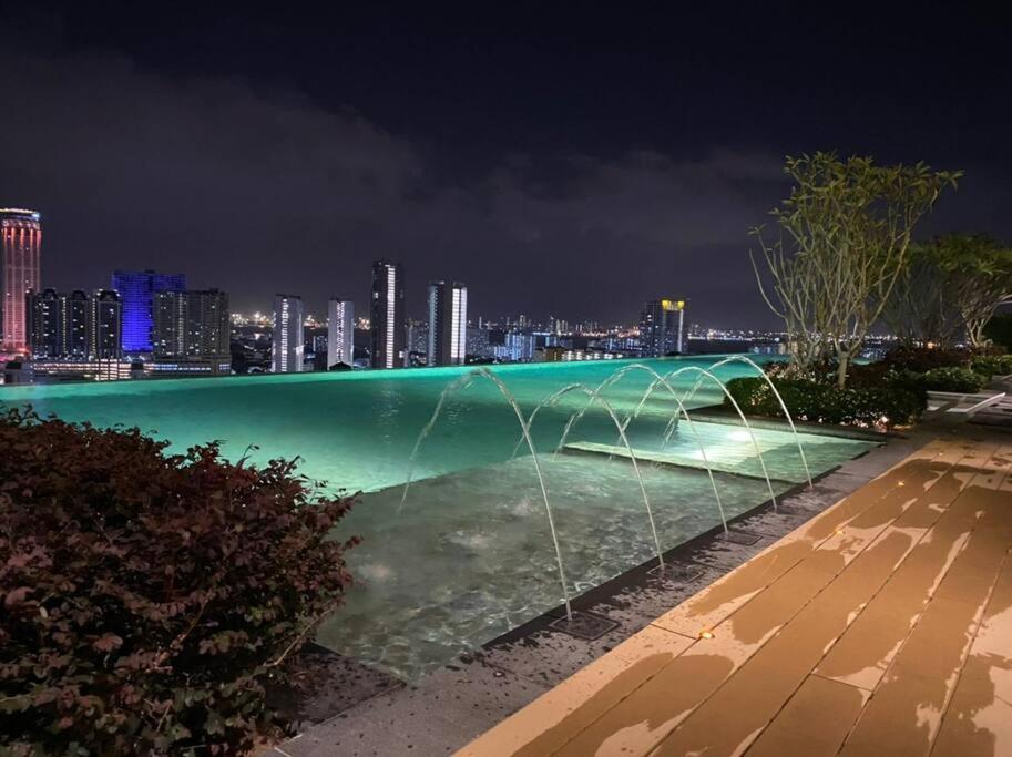 New Georgetown: Modern View