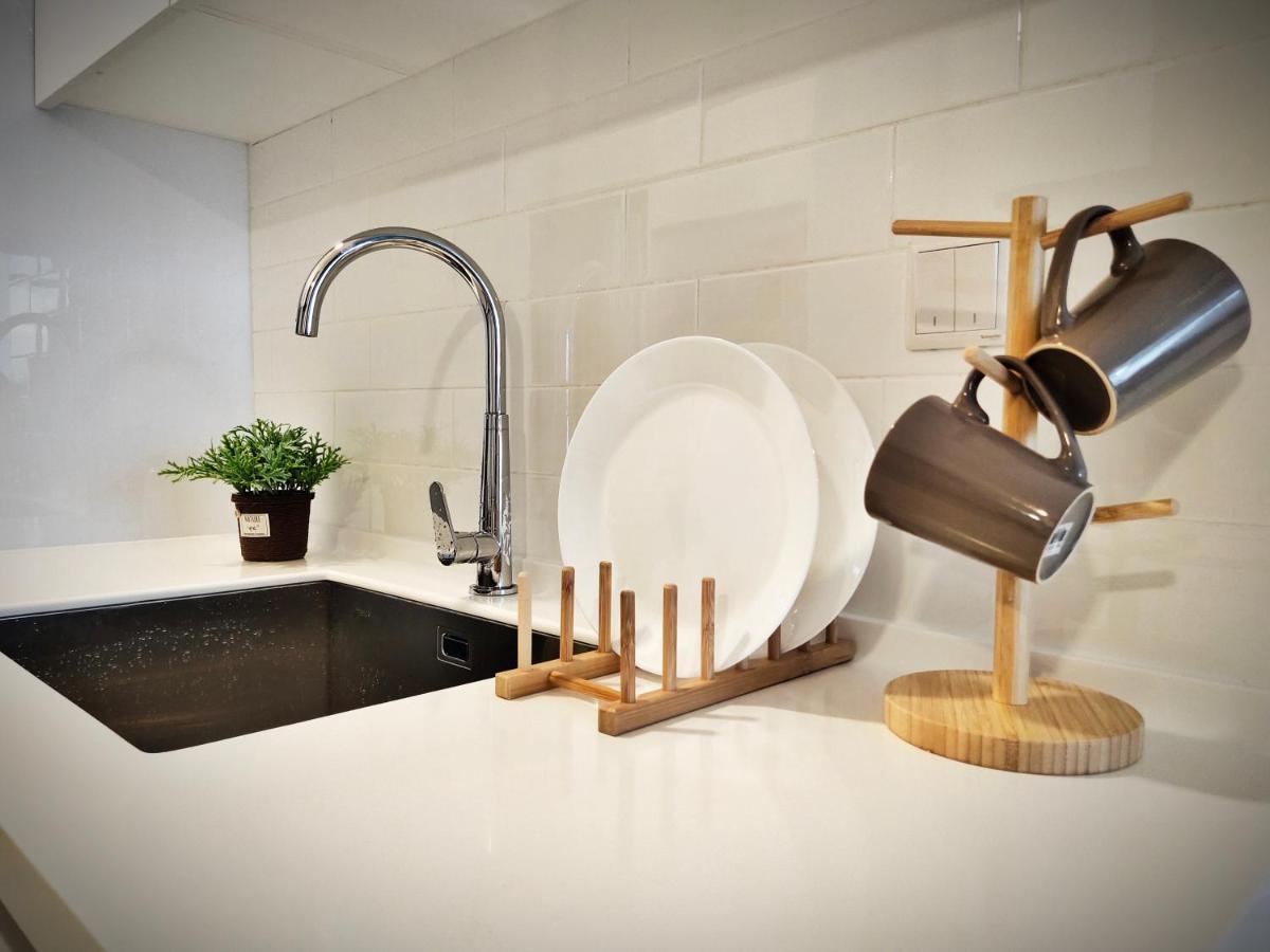 New Georgetown: Modern View Apartment *