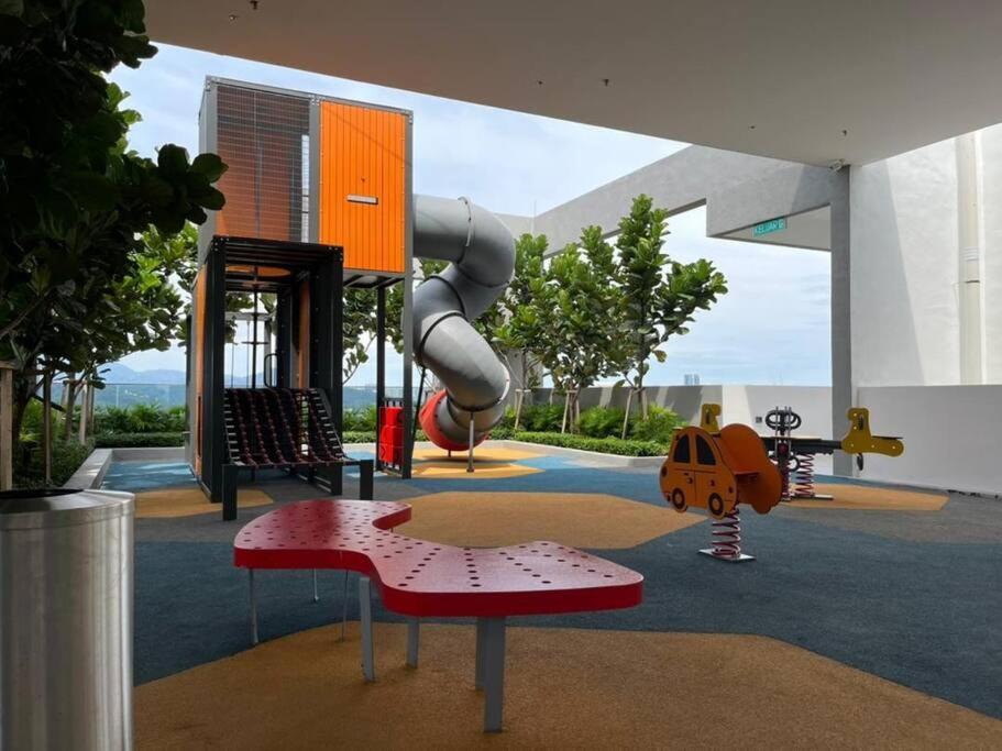 New Georgetown: Modern View Apartment