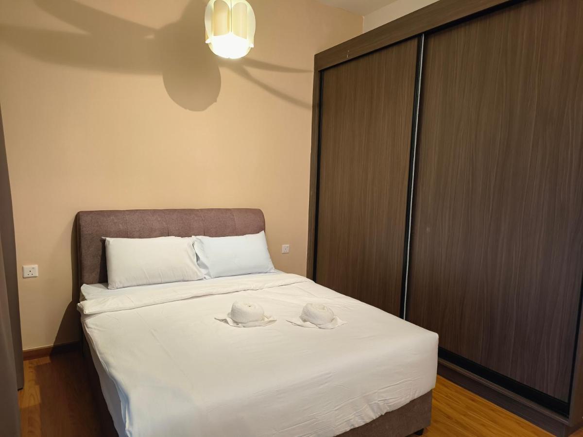 New Georgetown: Modern View * George Town