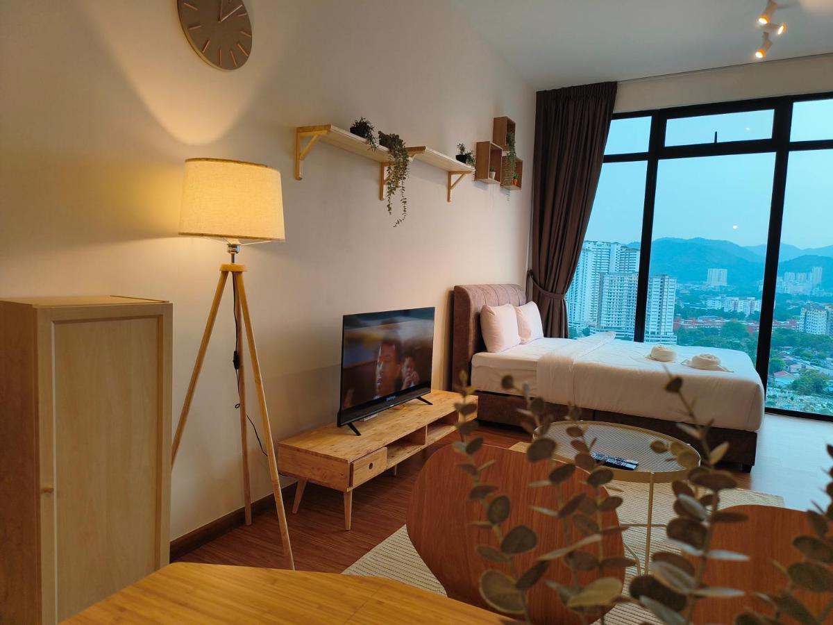 New Georgetown: Modern View * George Town