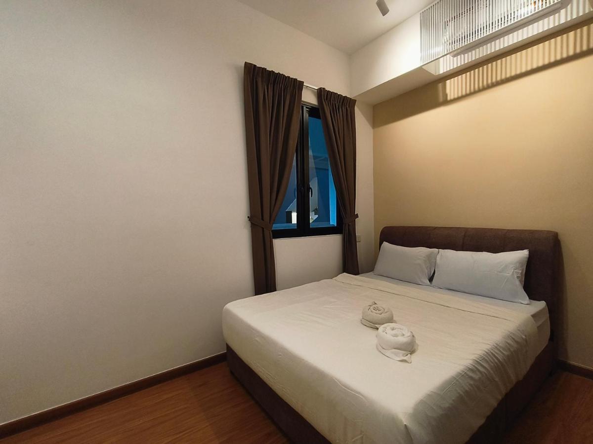 New Georgetown: Modern View * George Town