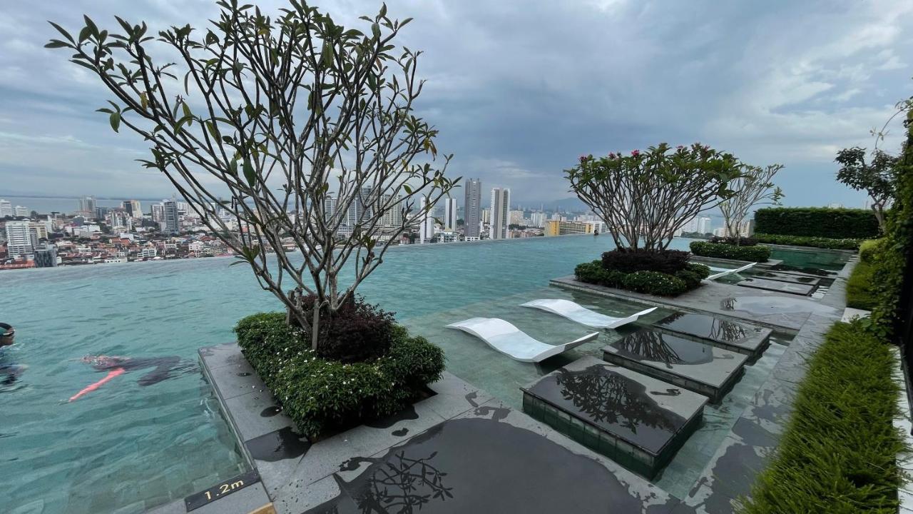 New Georgetown: Modern View Apartment *