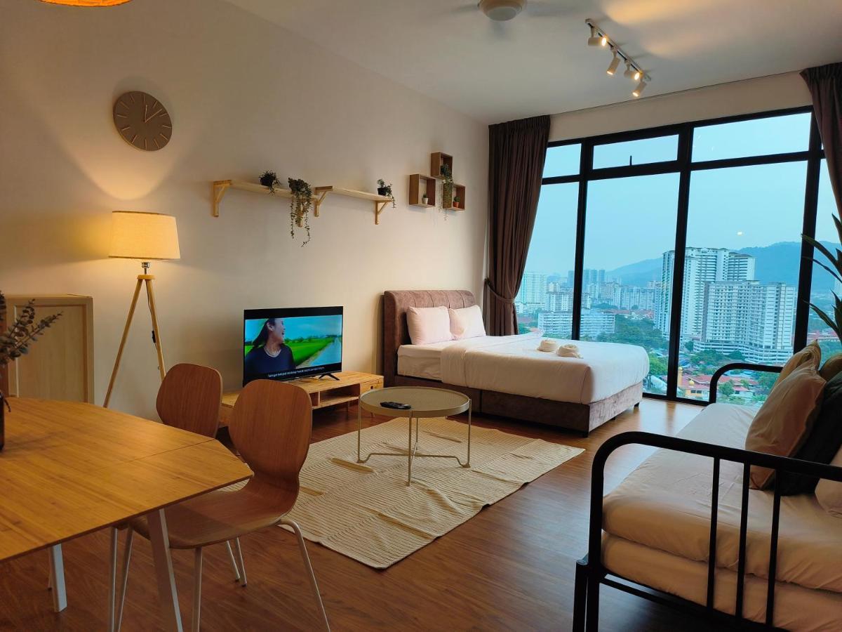 New Georgetown: Modern View * George Town