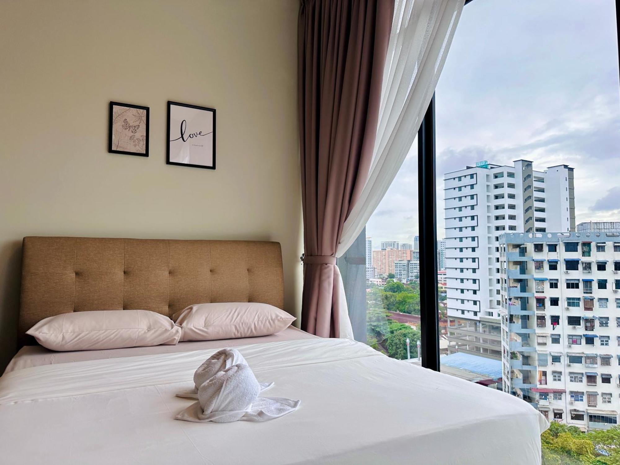 New Georgetown: Modern View * George Town